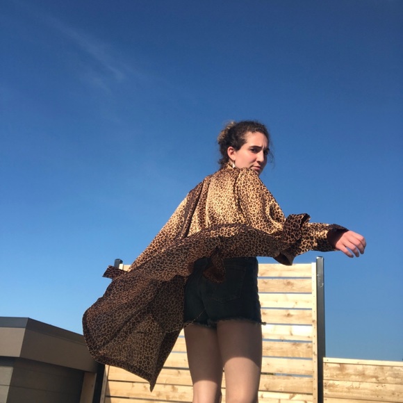 Silk Leopard Print Robe - Picture 2 of 3